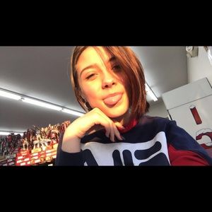 Meet your Posher, Lizzie